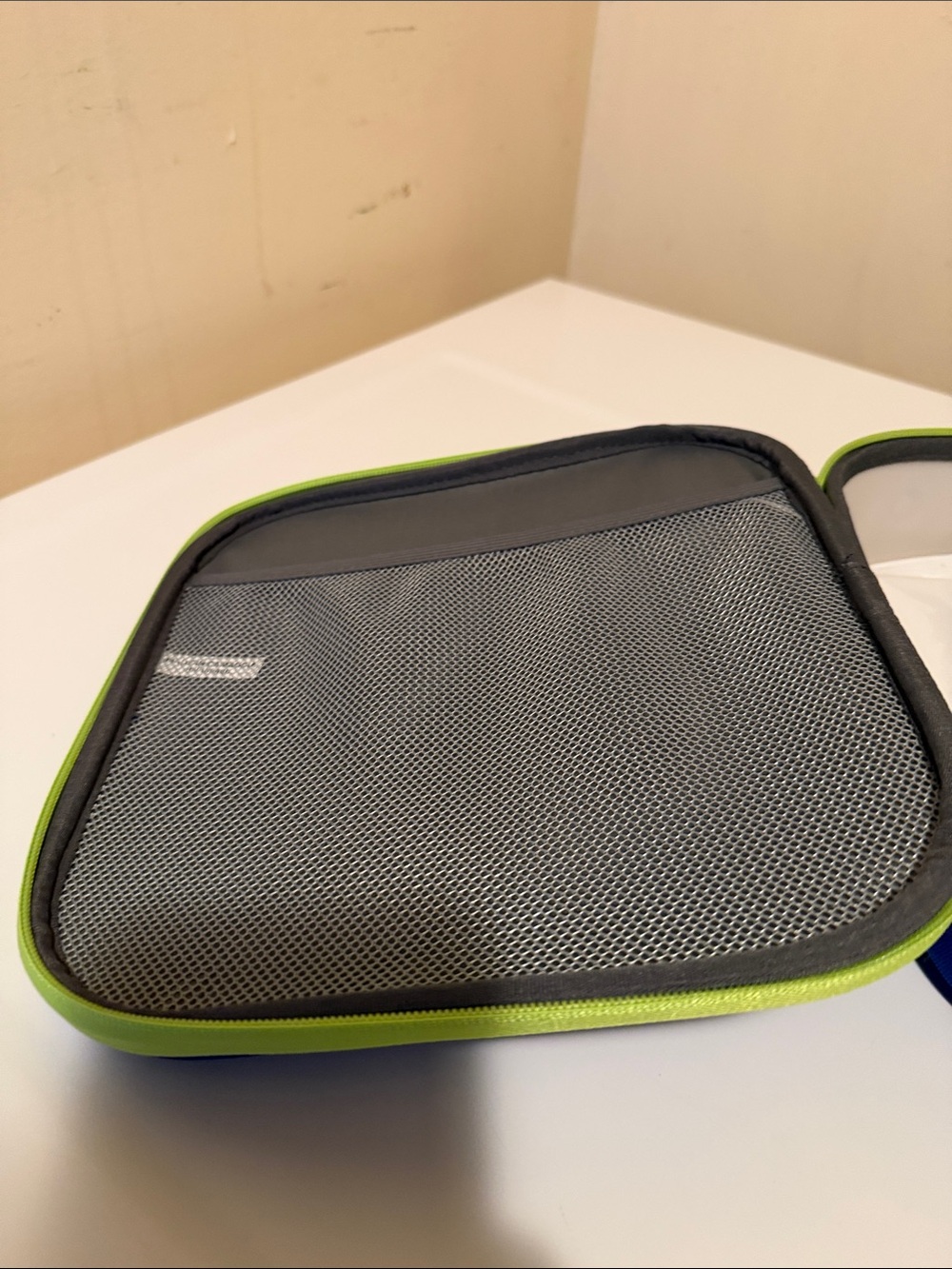 Manna Royal Blue Neoprene Lunch Case - Picture 8 of 8